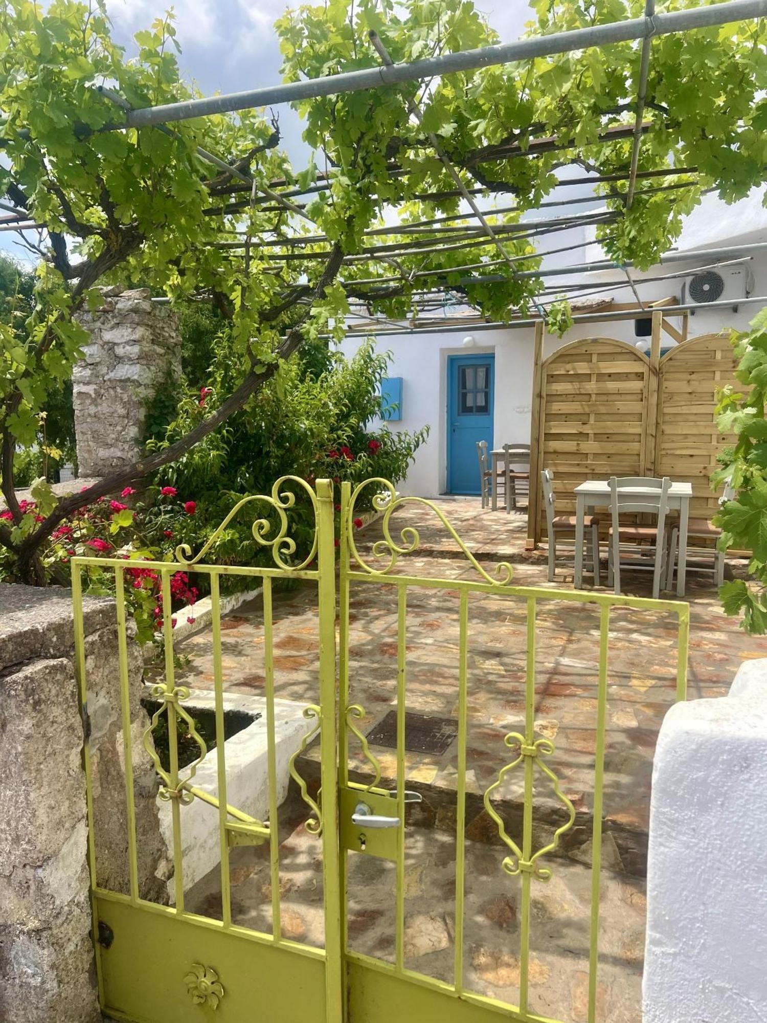 Appartamento Kamaraki Grande Aroniadika Kýthira Esterno foto